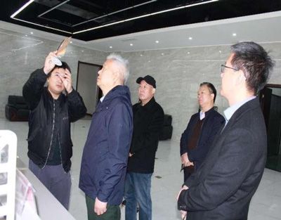 河南省軍民協(xié)同創(chuàng)新創(chuàng)業(yè)服務(wù)聯(lián)盟蒞臨公司商談合作事宜